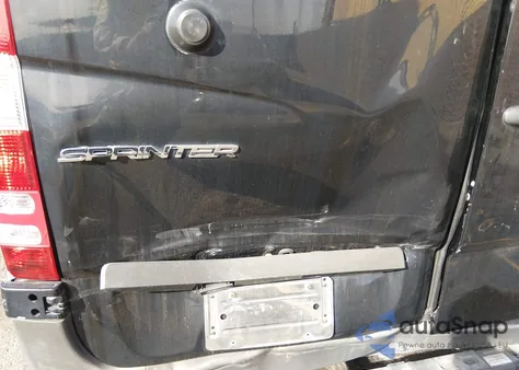 2015 Mercedes-Benz Sprinter 2500 Normal Roof z USA, uszkodzony, nr VIN WDZPE7CC6FP155568